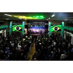 Um Encontro Político Surreal de Pré-Campanha do PL no Clube Polonês